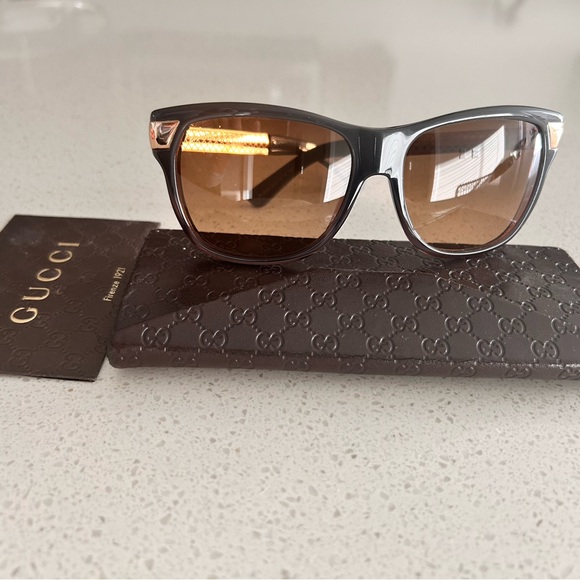Gucci Gray and Brown Sunglasses - Picture 1 of 8
